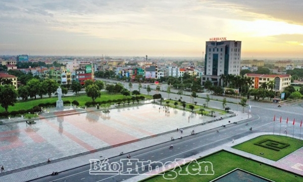 Cán bộ công chức xuất trình Thẻ công chức hoặc giấy xác nhận của cơ quan, đơn vị khi di chuyển ra vào khu vực trung tâm thành phố Hưng Yên từ ngày 28 đến 30/5/2025