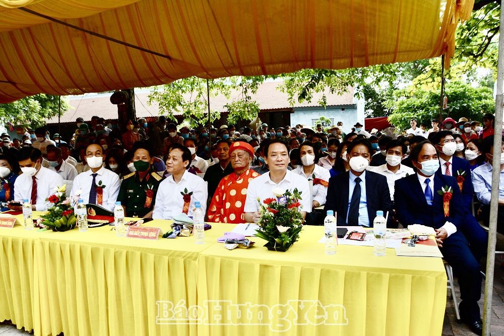 Các đại biểu dự lễ đón Bằng Xếp hạng di tích Quốc gia đặc biệt đền An Xá, Quyết định công nhận bảo vật Quốc gia tháp đất nung đền An Xá và khai mạc Lễ hội Đậu An năm 2022 