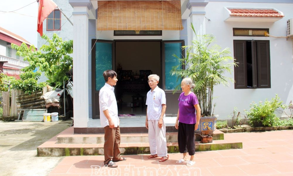 Khắc sâu đạo lý “Uống nước nhớ nguồn”