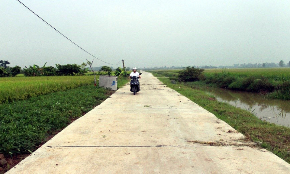 Xã Minh Hoàng phát triển đường giao thông nội đồng