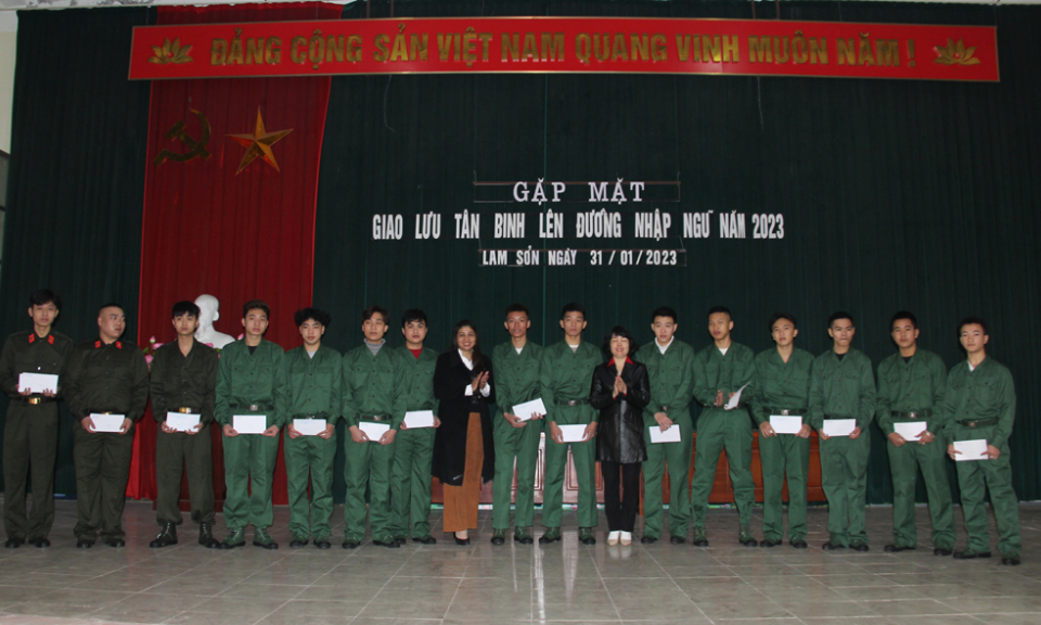 Khắc phục khó khăn trong thực hiện nhiệm vụ tuyển chọn và gọi công dân nhập ngũ ở thành phố Hưng Yên