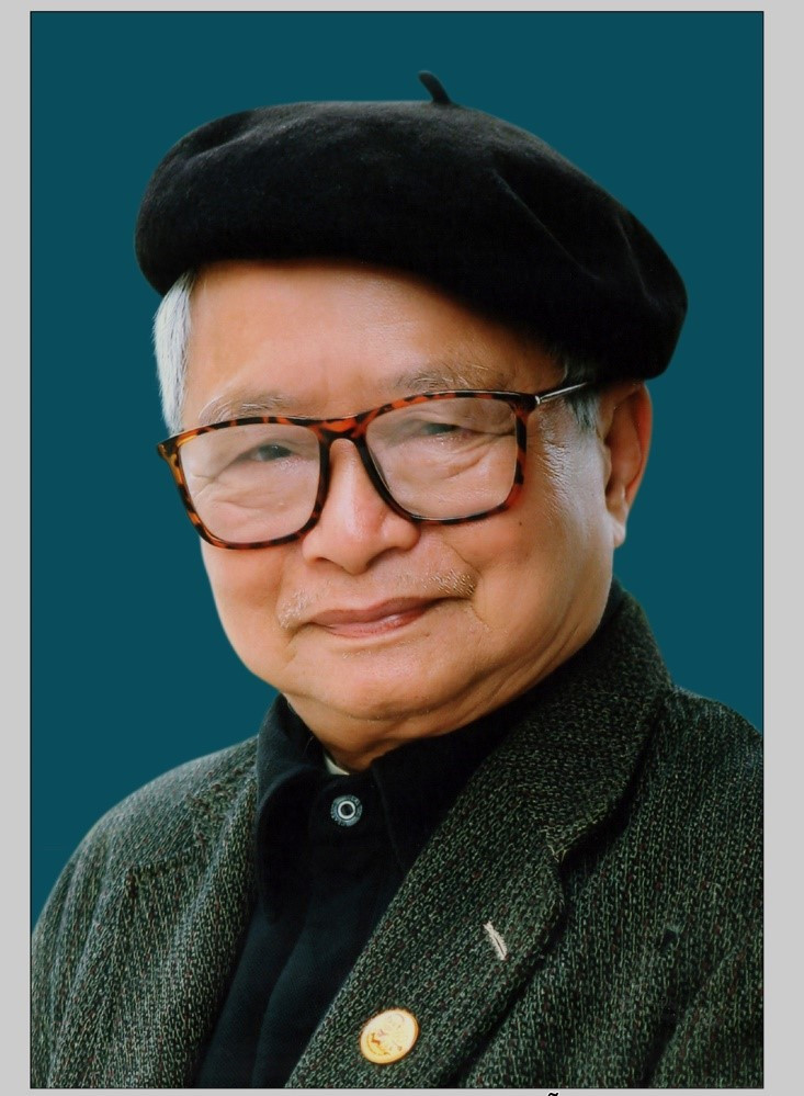 Nghệ sĩ nhiếp ảnh Hoàng Nẫm, hội viên Hội Văn học – Nghệ thuật đầu tiên của tỉnh nhận Giải thưởng Nhà nước về văn học, nghệ thuật