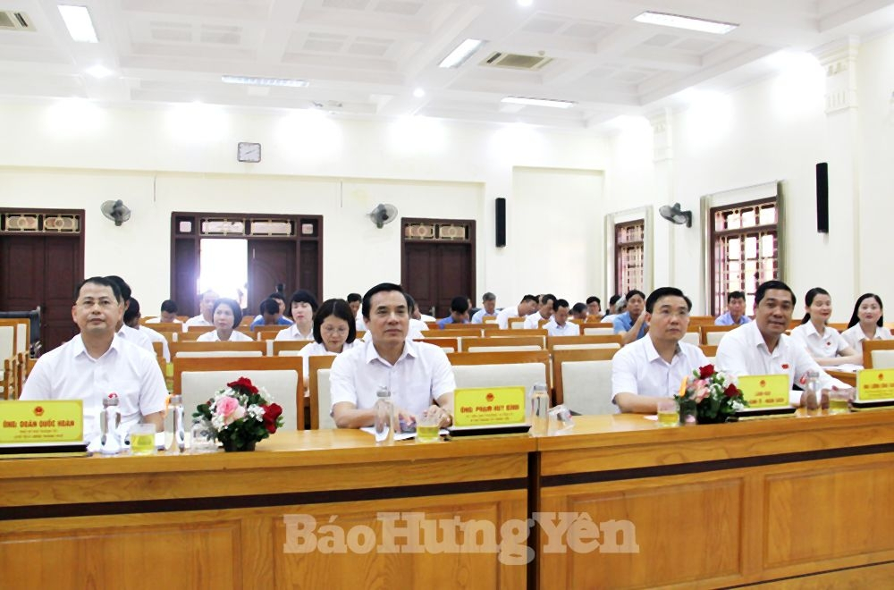 Các đại biểu dự kỳ họp