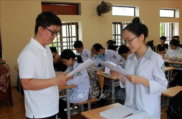 Kỳ thi tốt nghiệp Trung học Phổ thông năm 2023 sẽ diễn ra từ ngày 27 - 29/6, tại 63 tỉnh, thành phố trên cả nước, với tổng số 1.024.063 thí sinh đăng ký dự thi.