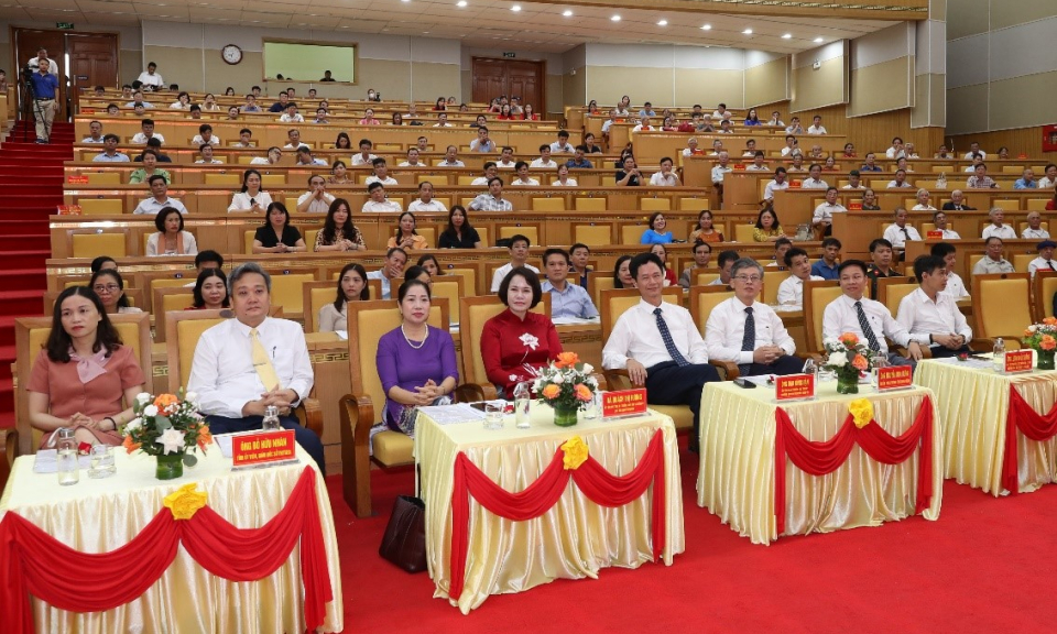 Tổng kết 5 năm phong trào xây dựng gia đình văn hoá và biểu dương gia đình văn hoá tiêu biểu xuất sắc tỉnh Hưng Yên lần thứ IV - năm 2023