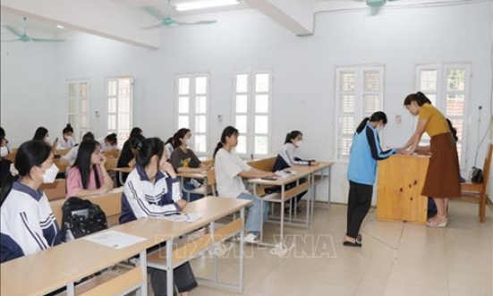 Kỳ thi tốt nghiệp THPT 2023: Thí sinh được phép mang đồng hồ đeo tay cơ vào phòng thi