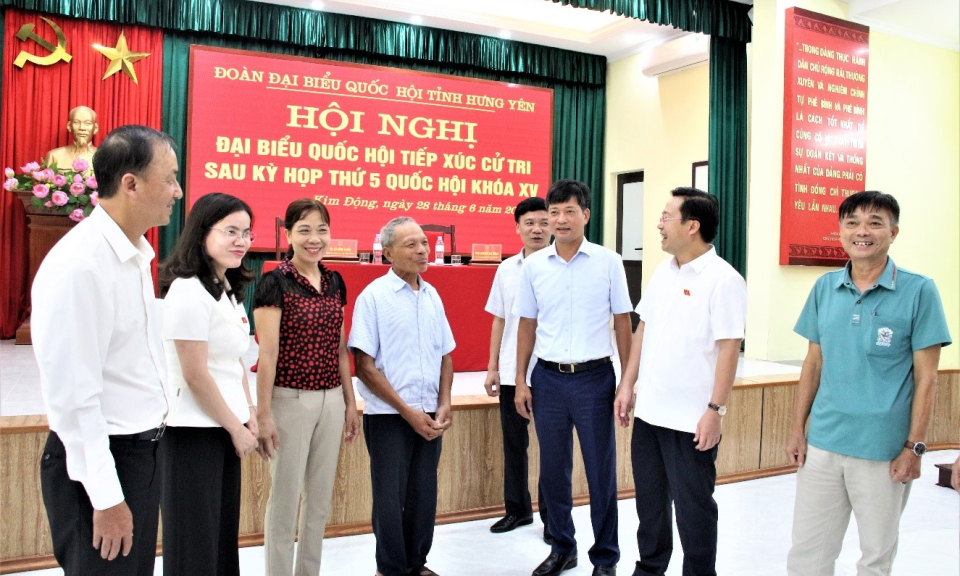 Đoàn đại biểu Quốc hội tỉnh tiếp xúc cử tri huyện Kim Động