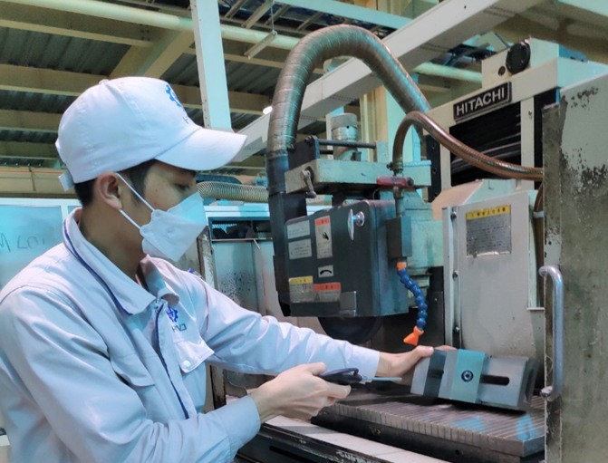 Ứng dụng công nghệ số trong sản xuất tại Công ty cổ phần công nghiệp Việt Nhật HTVJ ( Khu công nghiệp Dệt may Phố Nối)