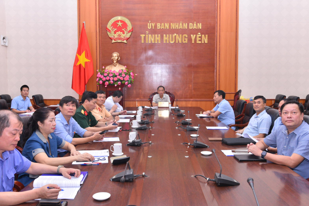 Các đại biểu dự hội nghị tại điểm cầu Hưng Yên