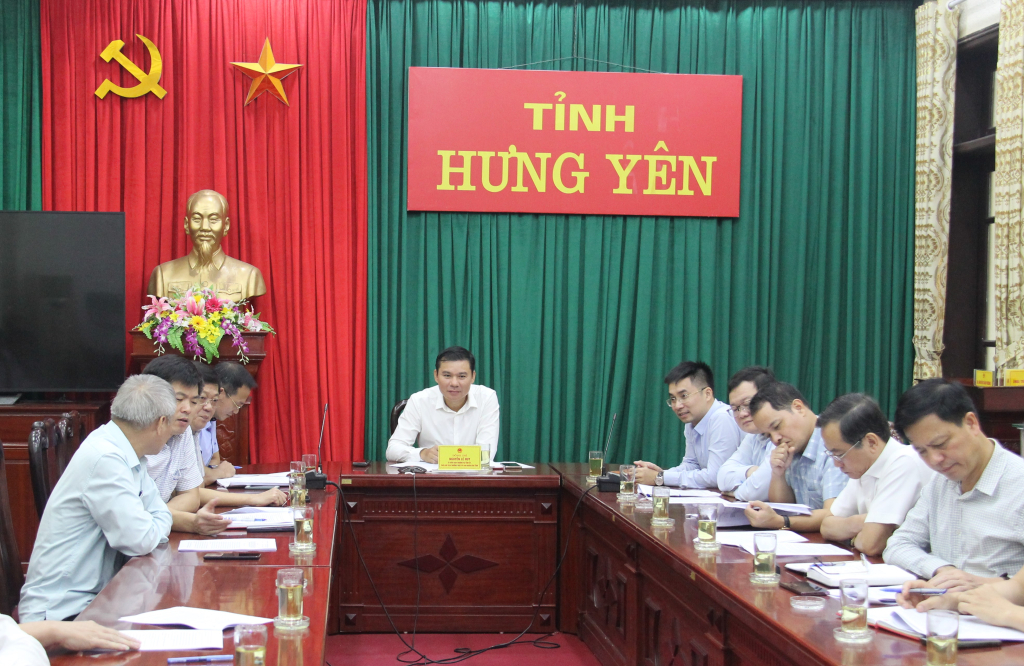 Các đại biểu dự hội nghị tại điểm cầu Hưng Yên