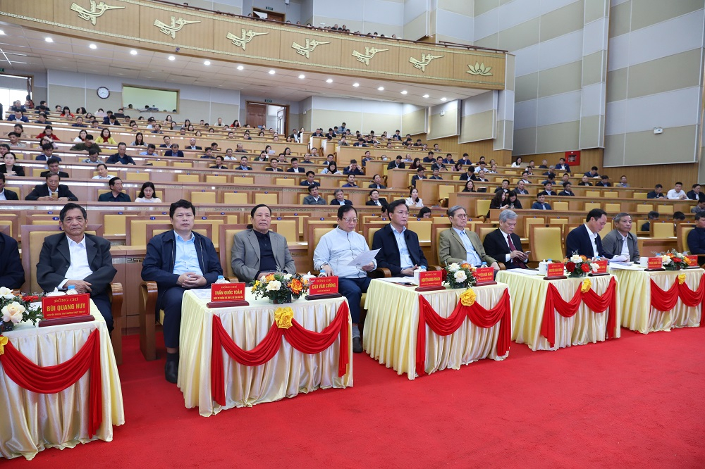 Các đại biểu dự hội nghị tại điểm cầu của tỉnh Hưng Yên