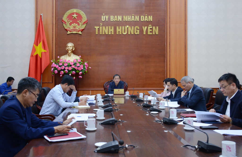 Các đại biểu dự hội nghị tại điểm cầu Hưng Yên