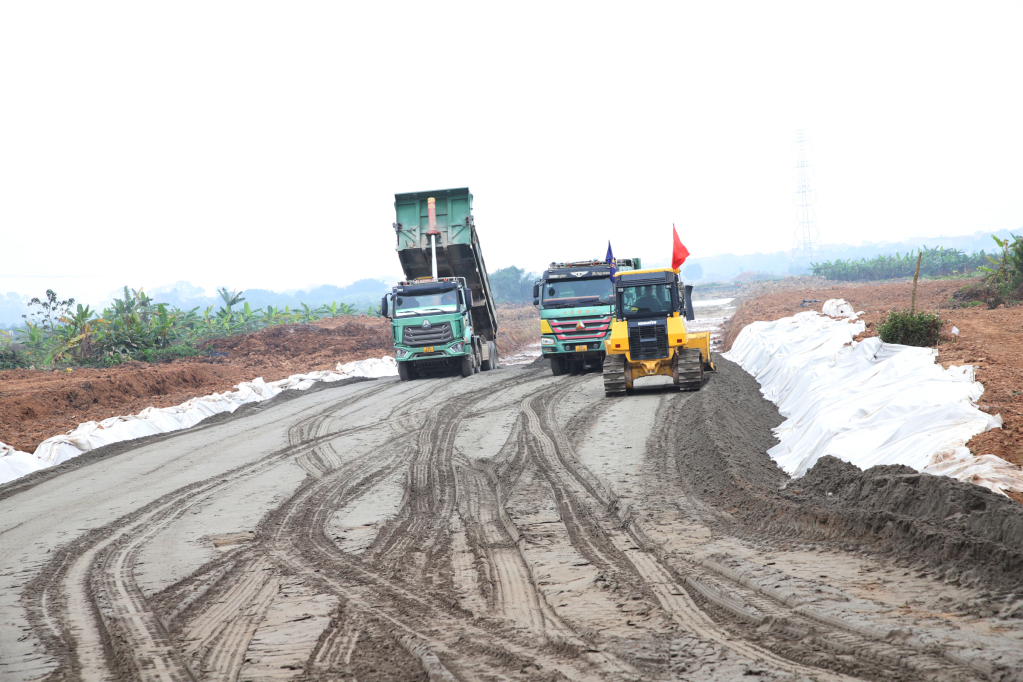 Thi công dự án đầu tư xây dựng đường Vành đai 4 – Vùng Thủ đô Hà Nội thuộc địa phận tỉnh