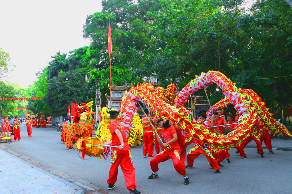 Đến với Lễ hội Văn hoá dân gian Phố Hiến, du khách sẽ được thưởng thức và tham gia nhiều hoạt động văn hoá đặc sắc