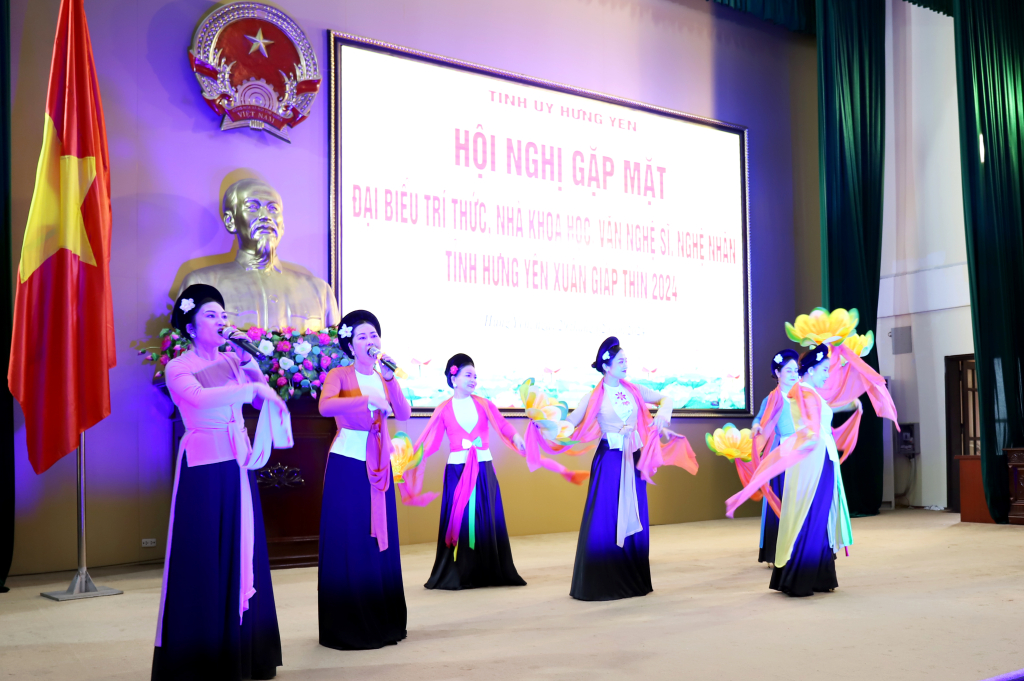 Một tiết mục văn nghệ tại hội nghị