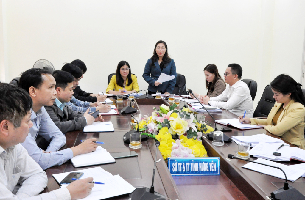 Toàn cảnh buổi giám sát tại Sở Thông tin và Truyền thông