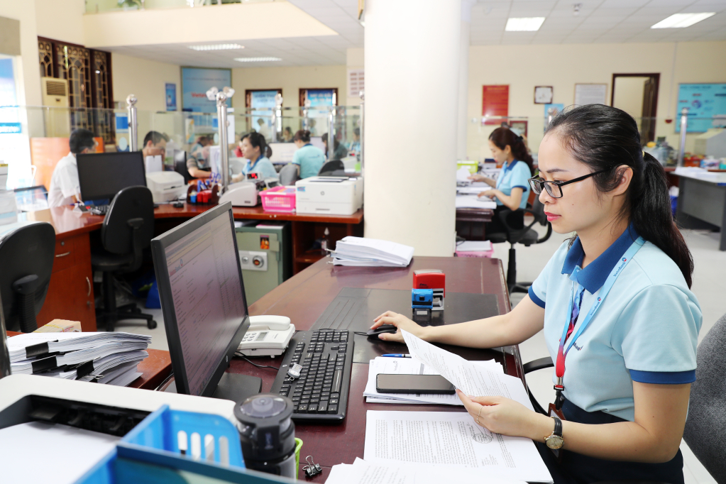 Hoạt động nghiệp vụ tại Vietinbank chi nhánh Hưng Yên