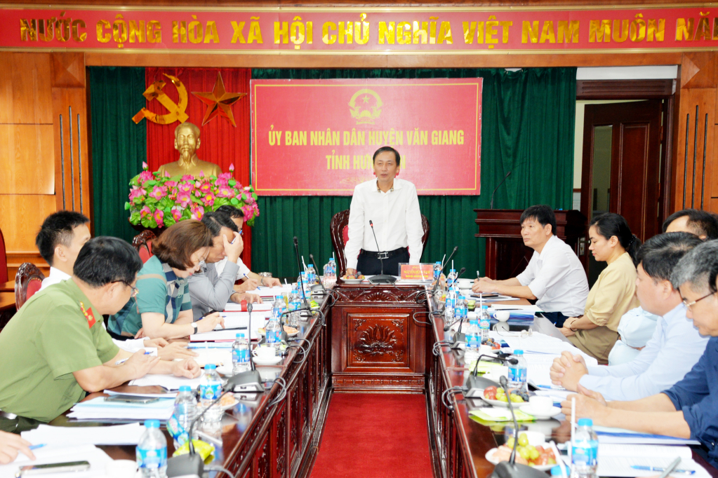 Toàn cảnh buổi làm việc tại huyện Văn Giang