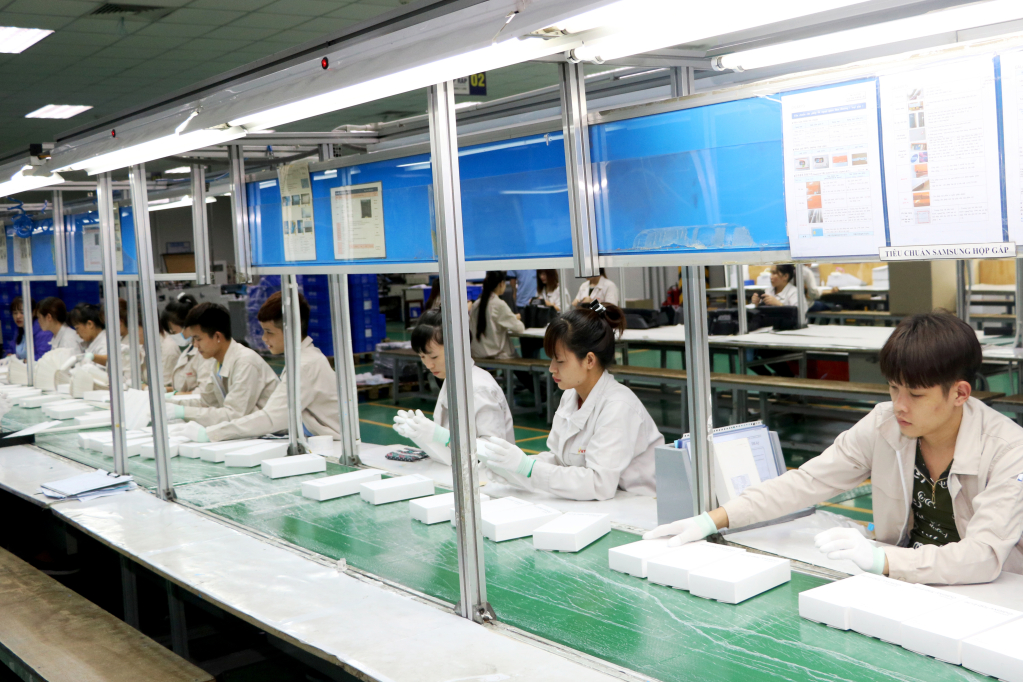 Sản xuất tại Công ty TNHH bao bì Việt Hưng (Văn Lâm)