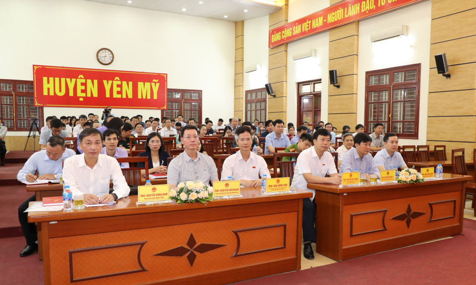 Đoàn đại biểu Quốc hội tỉnh tiếp xúc cử tri huyện Yên Mỹ