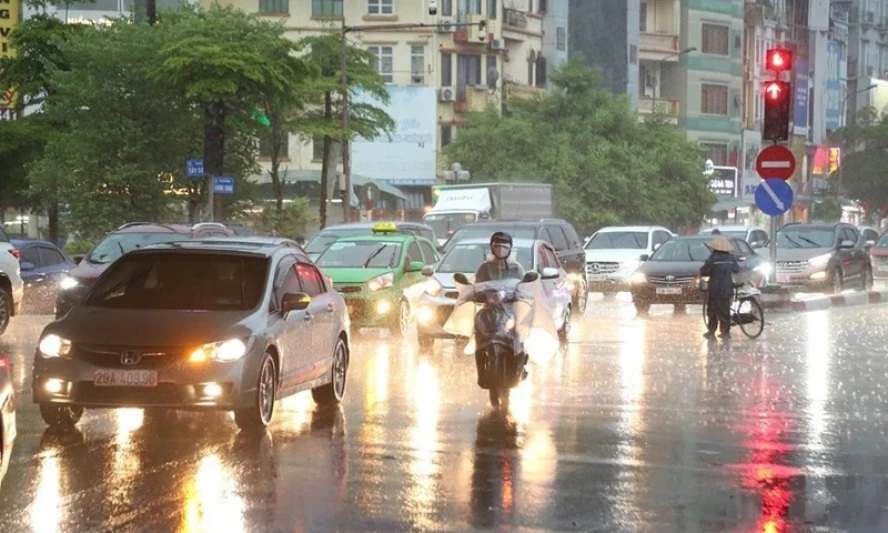 Bắc Bộ, Thanh Hóa và Nghệ An đề phòng mưa lớn kèm lốc sét, gió giật mạnh