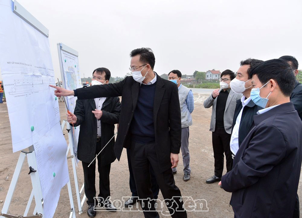 Đồng chí Bí thư Tỉnh ủy Nguyễn Hữu Nghĩa kiểm tra tiến độ thi công Dự án tuyến đường bộ nối đường cao tốc Hà Nội - Hải Phòng với đường cao tốc Cầu Giẽ - Ninh Bình giai đoạn 2