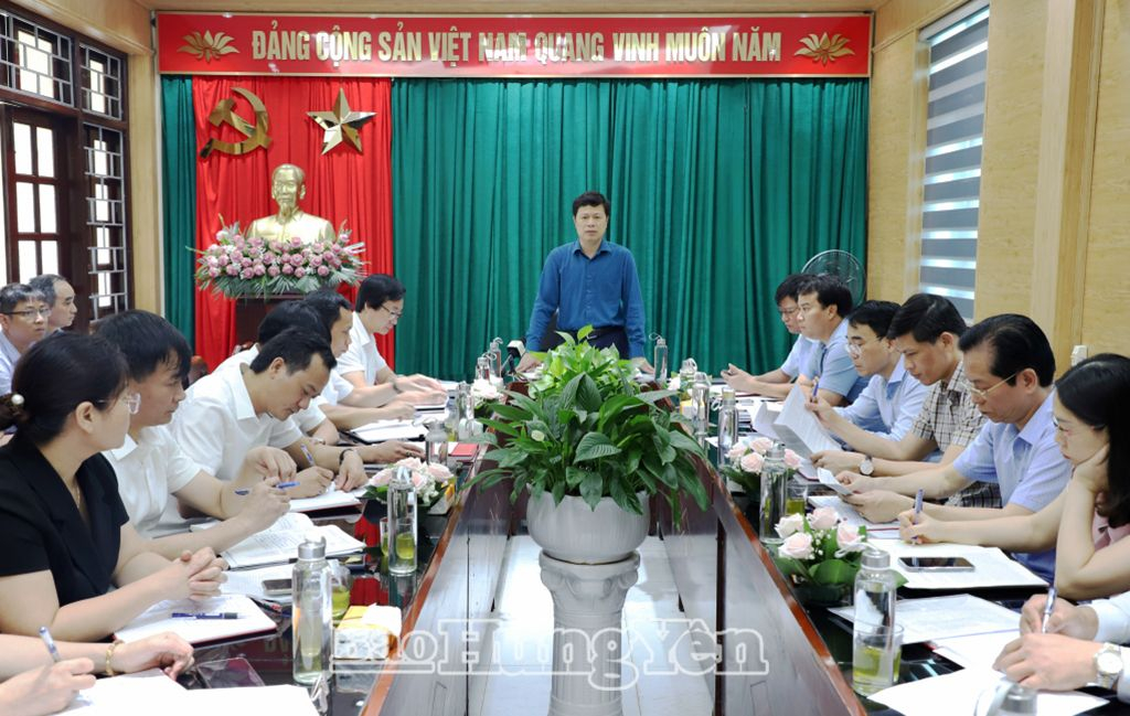 Đồng chí Trần Quốc Toản, Phó Bí thư Thường trực Tỉnh ủy, Chủ tịch HĐND tỉnh làm việc với Đảng ủy xã Lạc Đạo, huyện Văn Lâm