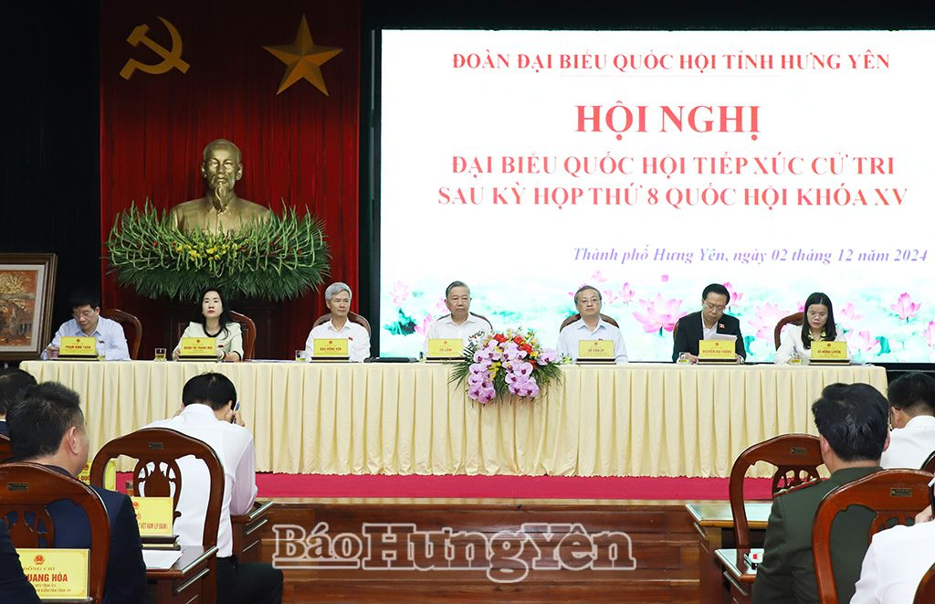 Tổng Bí thư Tô Lâm và các đại biểu thuộc Đoàn đại biểu Quốc hội tỉnh tiếp xúc cử tri thành phố Hưng Yên