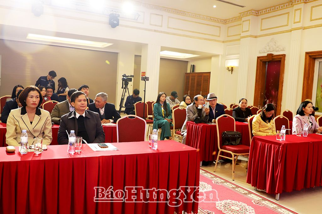 Các đại biểu dự tọa đàm