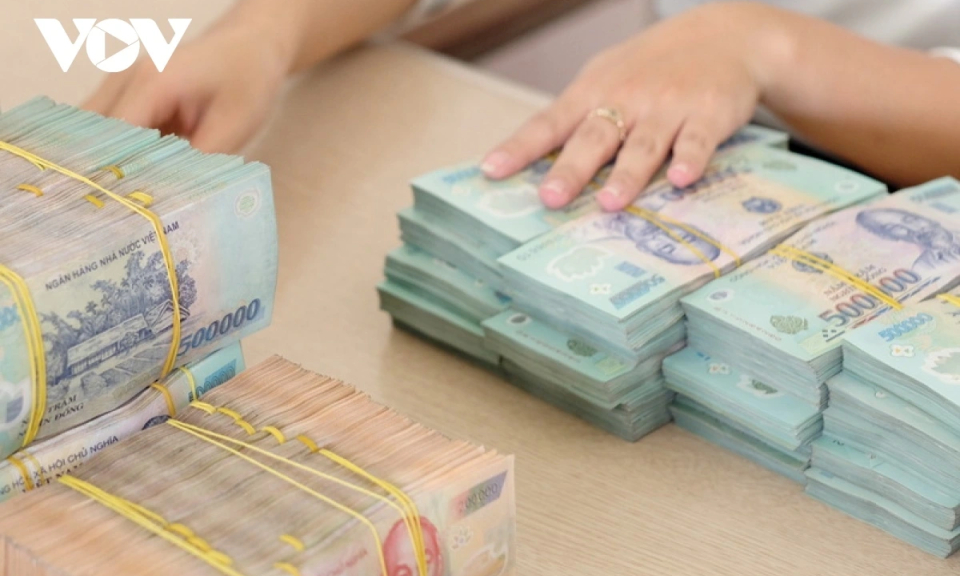 Loạt ngân hàng hạ lãi suất huy động sau chỉ đạo của NHNN