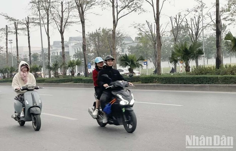 Khu vực Hà Nội có mưa, mưa rào, trời chuyển rét. Ảnh: ĐT