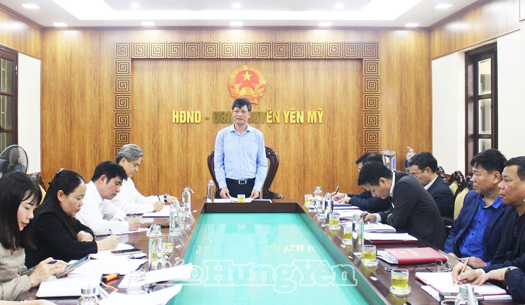  Các đại biểu dự buổi giám sát tại huyện Yên Mỹ