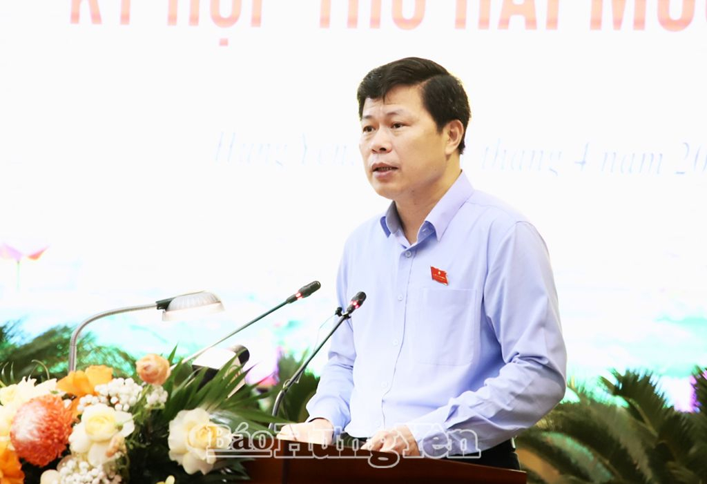 Đồng chí Trần Quốc Toản, Phó Bí thư Thường trực Tỉnh ủy, Chủ tịch HĐND tỉnh phát biểu khai mạc kỳ họp