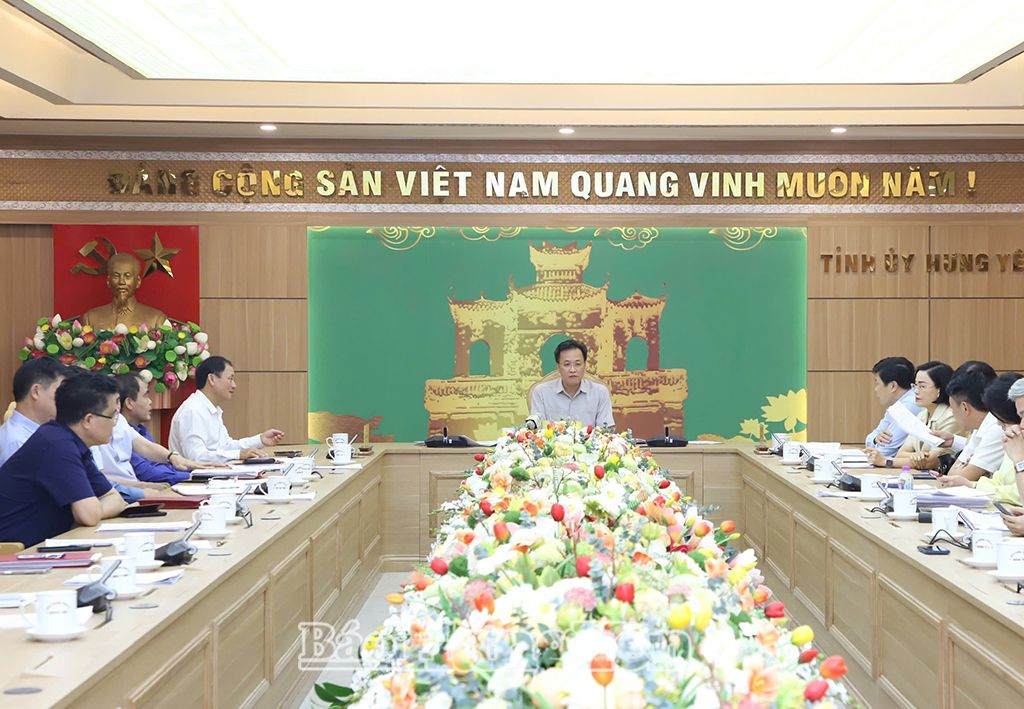 Quang cảnh phiên họp