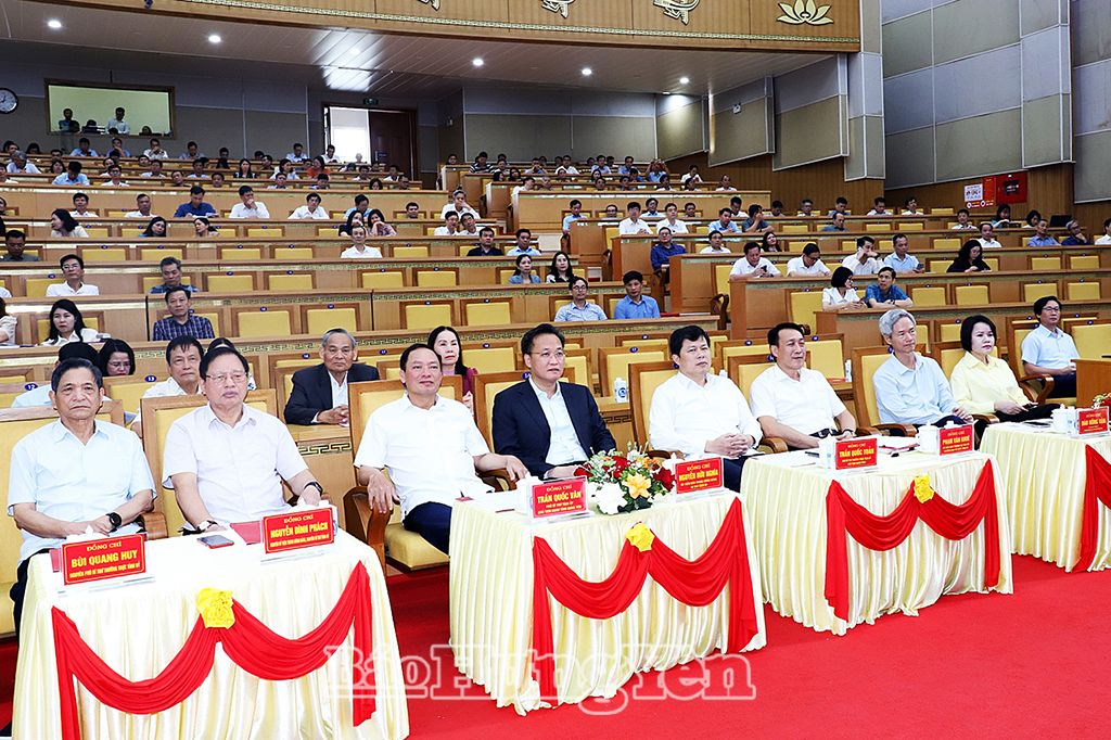  Các đại biểu dự hội nghị tại điểm cầu Hưng Yên 