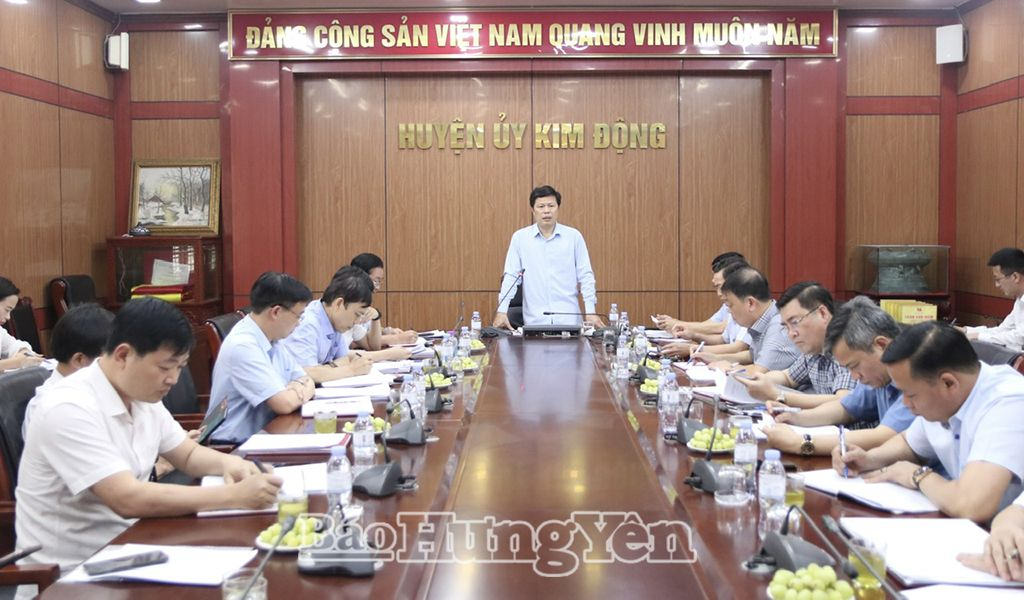 Đồng chí Trần Quốc Toản, Phó Bí thư Thường trực Tỉnh ủy, Chủ tịch HĐND tỉnh phát biểu chỉ đạo tại buổi làm việc