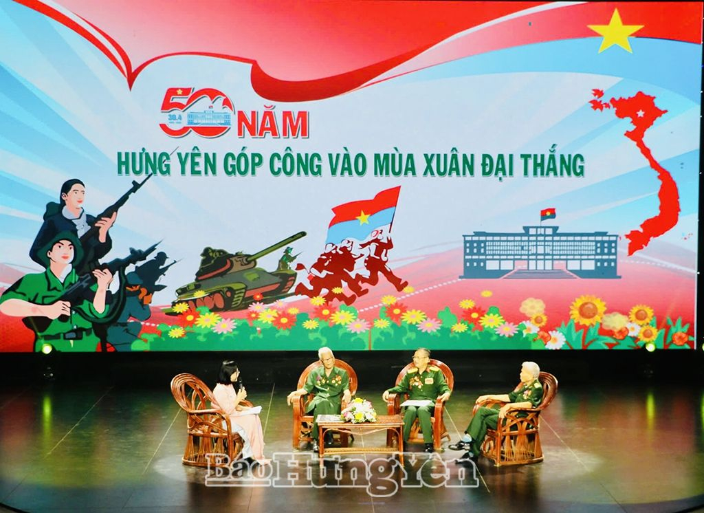 Chương trình giao lưu với khách mời là những người trực tiếp tham gia Chiến dịch Hồ Chí Minh lịch sử