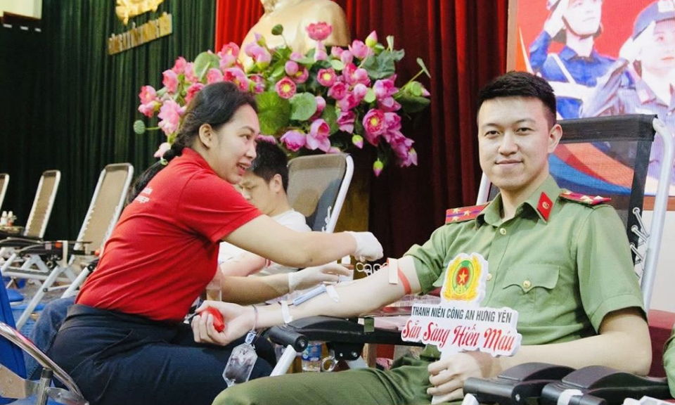 Thượng úy Nguyễn Ngọc Hoà 20 lần hiến máu cứu người