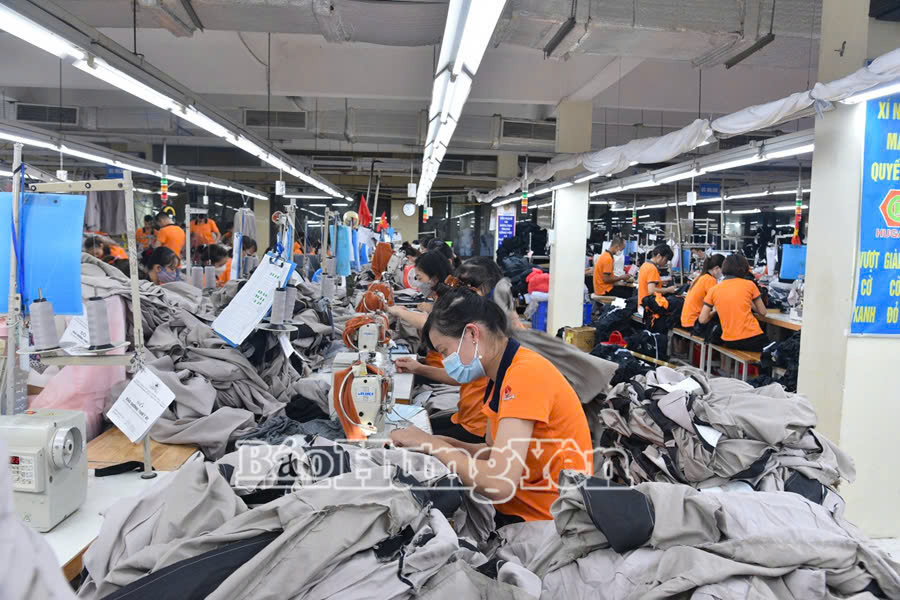 Sản xuất tại Tổng Công ty may Hưng Yên – Công ty cổ phần (thành phố Hưng Yên)