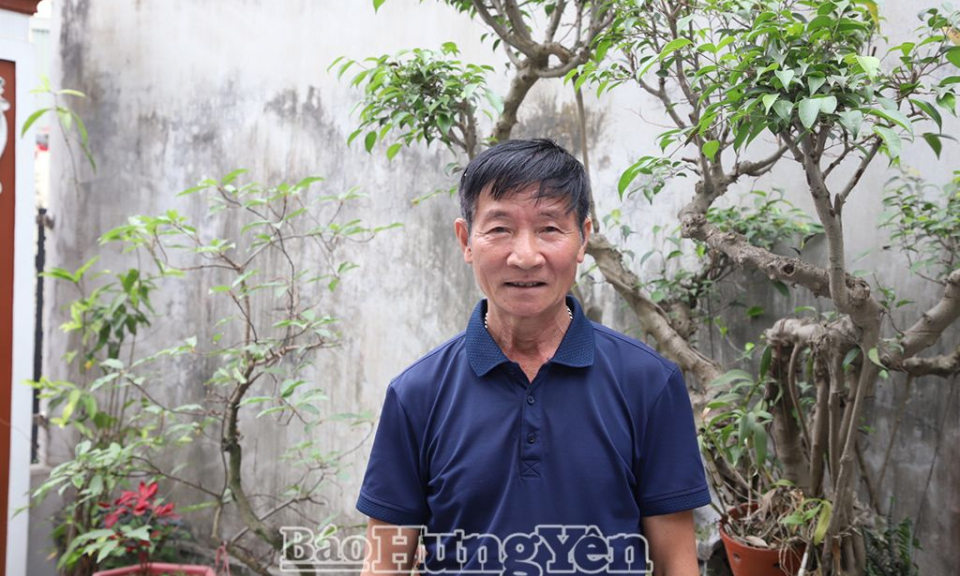 Ông Thành cắt nhà ở, hiến đất làm đường