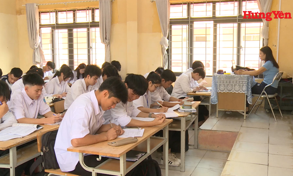 Ôn tập nước rút cho kỳ thi tốt nghiệp THPT năm 2025