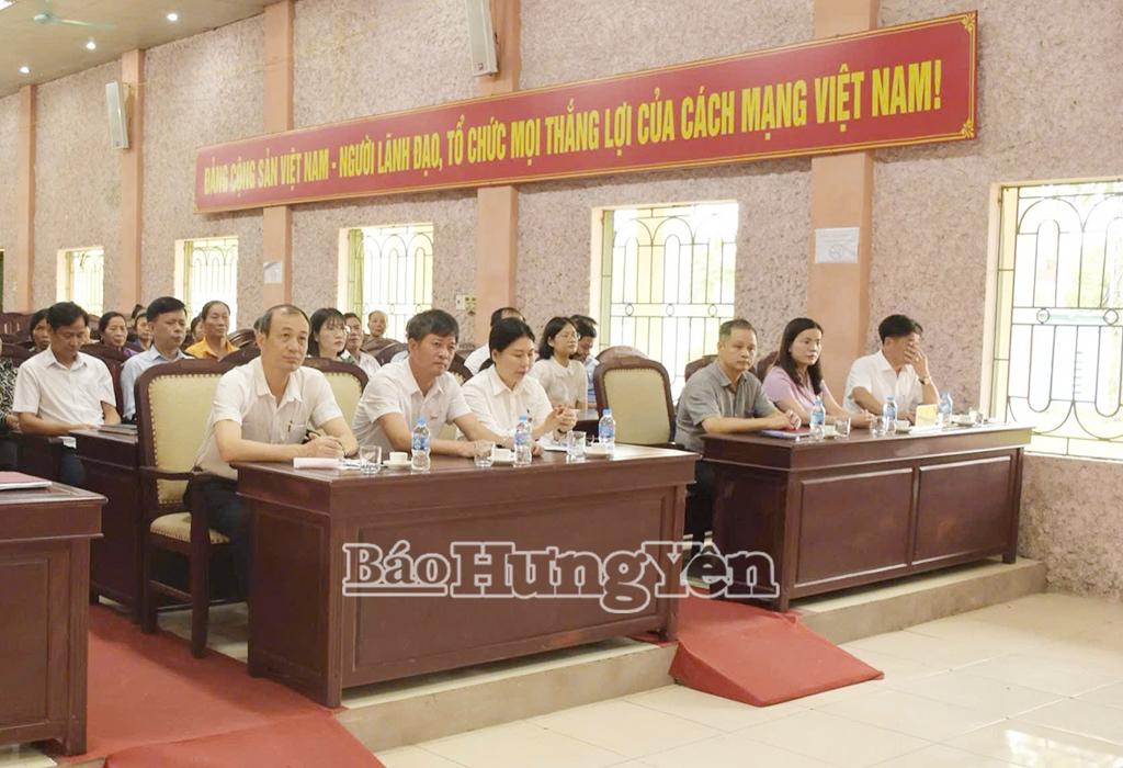 Toàn cảnh hội nghị.