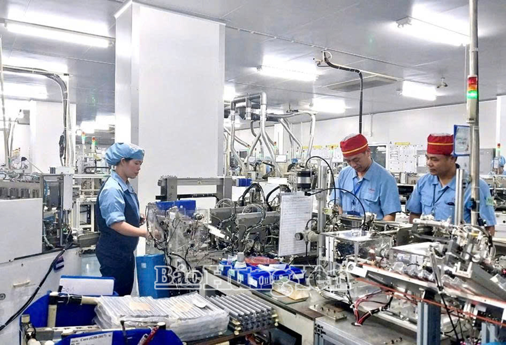 Sản xuất tại Công ty TNHH Điện tử Canon Việt Nam (Văn Lâm)