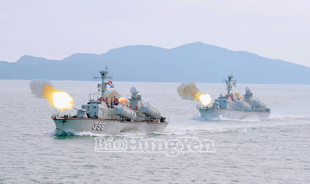 Biên đội Tàu 356 và Tàu 357 Lữ đoàn 170 kiểm tra bắn đạn thật
