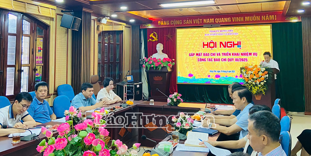 Quang cảnh hội nghị