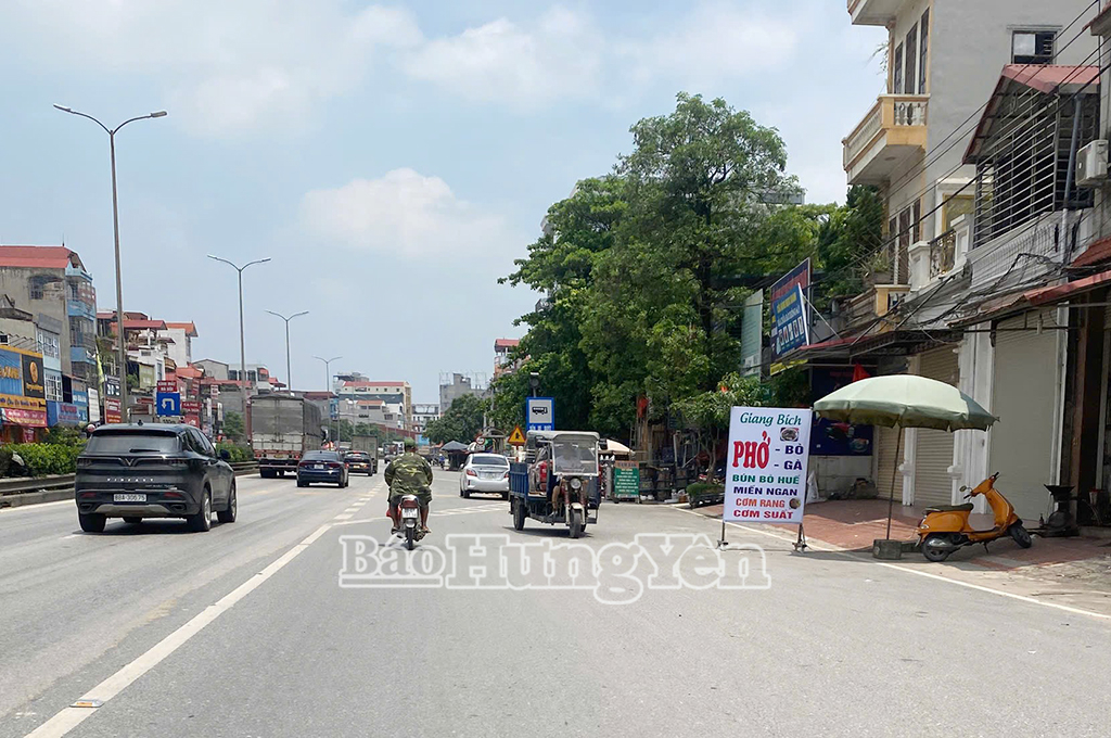 Xe tự chế đi ngược chiều trên Quốc lộ 5 đoạn qua xã Đình Dù (Văn Lâm)Ảnh chụp ngày 16/6/2025