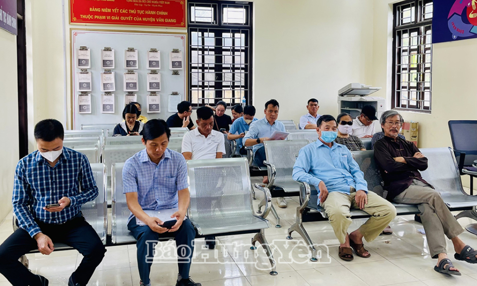 Hồ sơ về đất đai tăng cao trước sáp nhập 