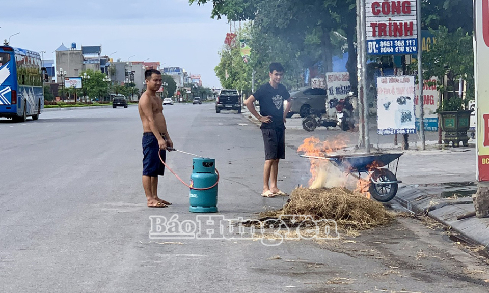 Ống kính phóng viên