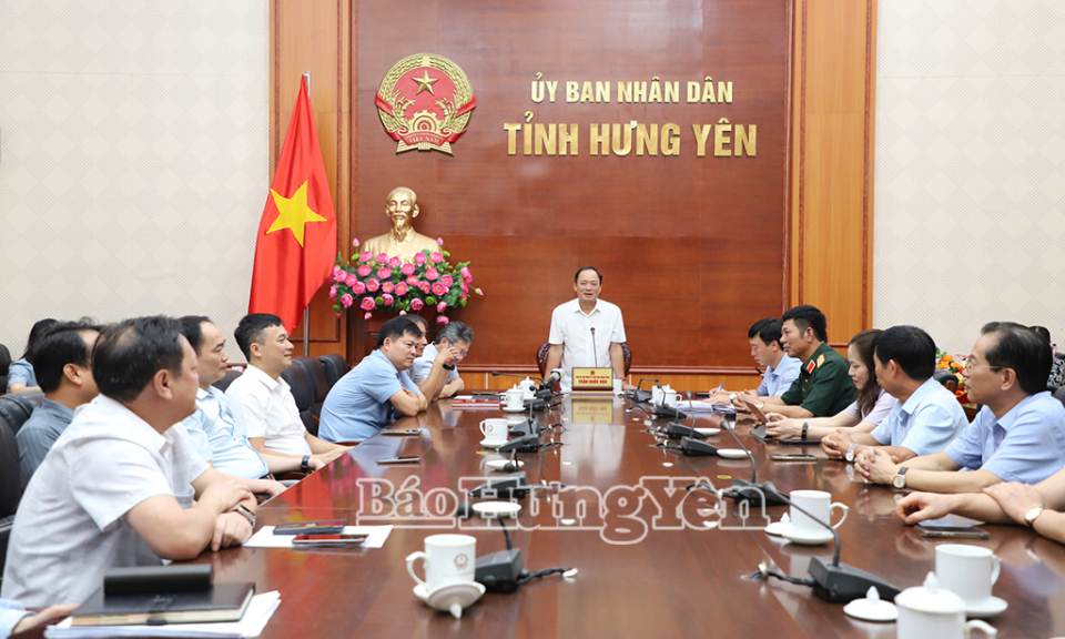 Ban Thường vụ Đảng ủy UBND tỉnh và thành viên UBND tỉnh họp xem xét một số nội dung liên quan đến việc thực hiện mô hình chính quyền địa phương 2 cấp