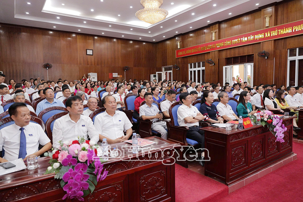 Các đại biểu dự đại hội
